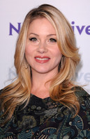 120106_christina_applegate_01-_01-_1140016