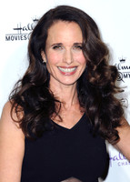 010815_andie_macdowell645316 -