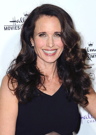 010815_andie_macdowell645316 -