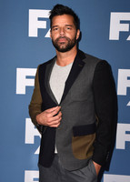 1518_ricky_martin1058468-